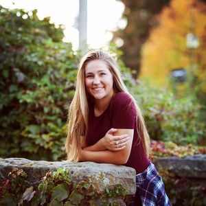 Meet your Posher, Kenzie